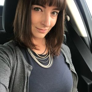 Meet your Posher, Laryssa